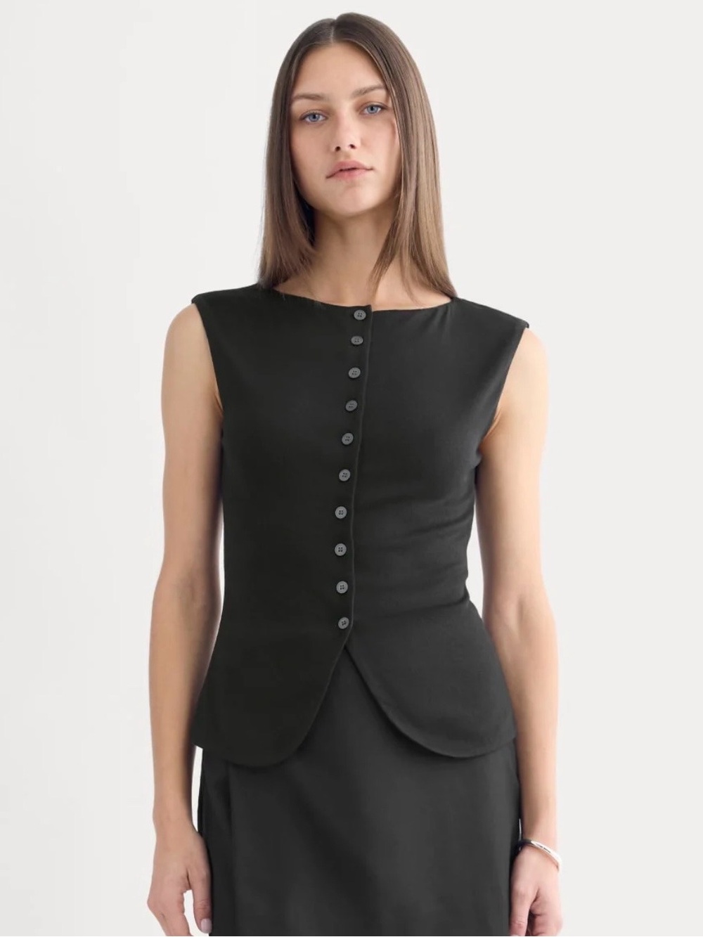 Everlane Black Sleeveless Button-Up in Butterluxe